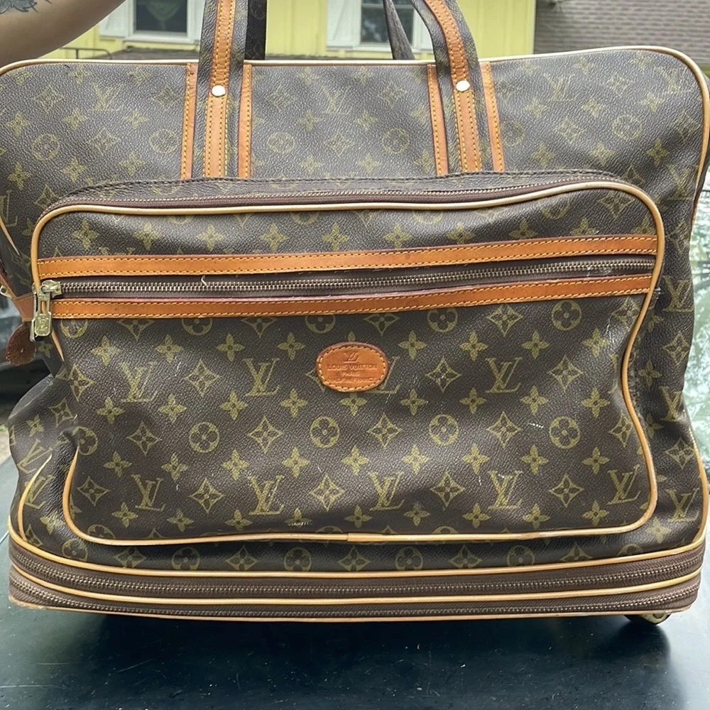 Louis Vuitton rolling garment bag
